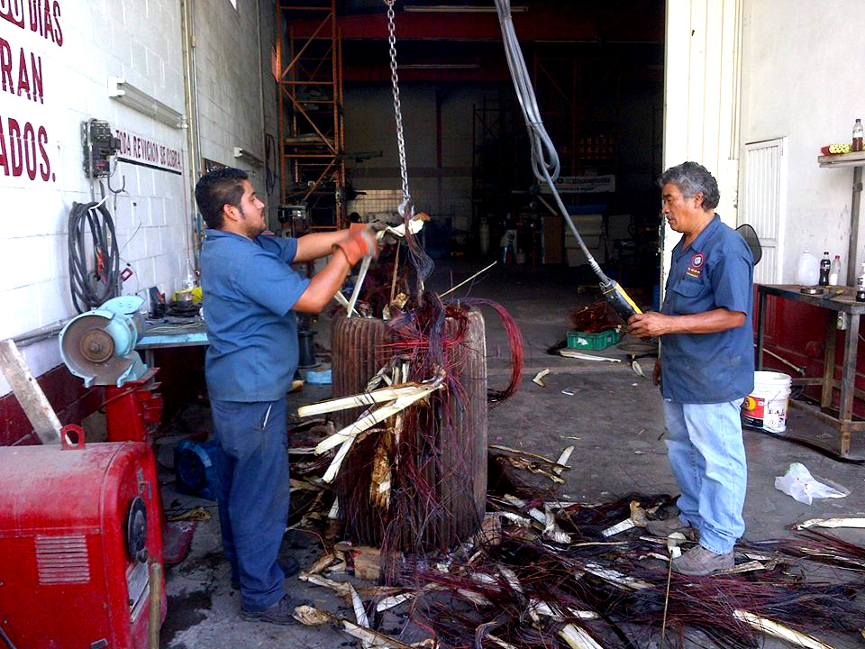 Servicio de mantenimiento preventivo y reparación.